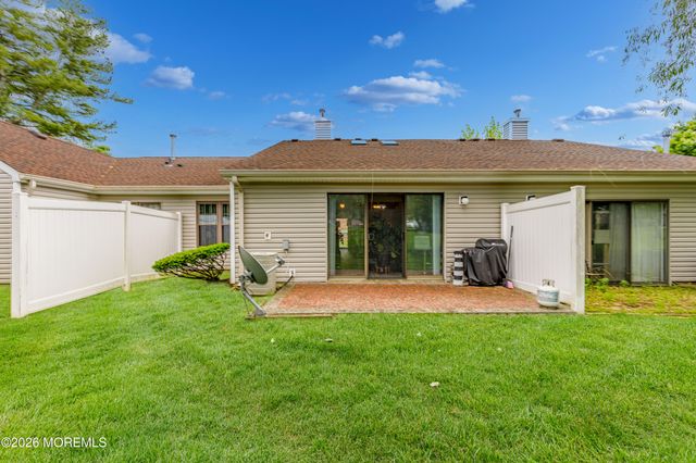 62 Wycoff Way E 62, East Brunswick, NJ 08816