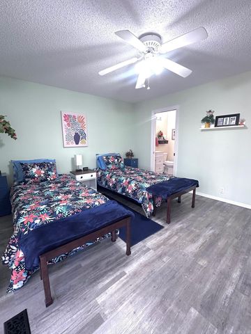 11 Lindsay Ln, Hot Springs Village, AR 71909