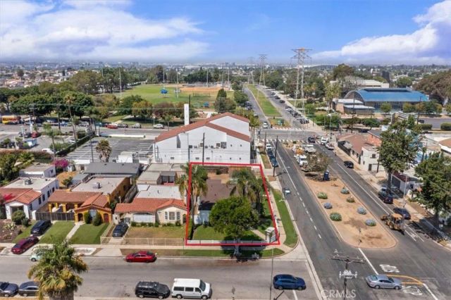 9801 S Hobart, Los Angeles, CA 90047