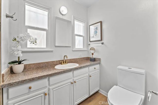 9801 S Hobart, Los Angeles, CA 90047