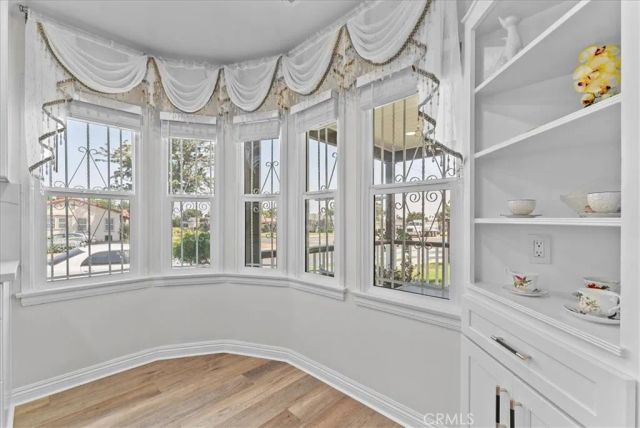 9801 S Hobart, Los Angeles, CA 90047