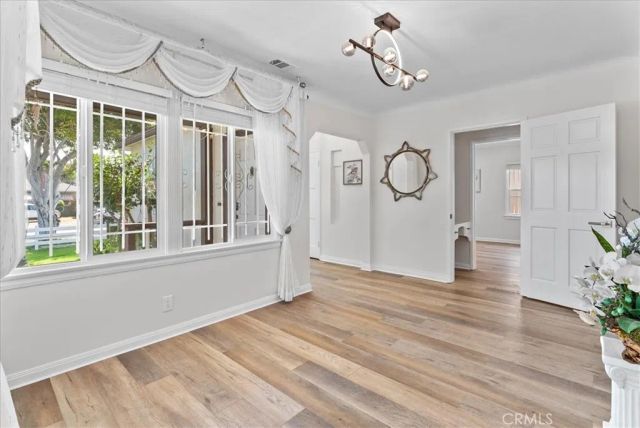 9801 S Hobart, Los Angeles, CA 90047