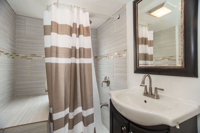1828 S 50th Court, Cicero, IL 60804