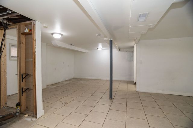 1828 S 50th Court, Cicero, IL 60804