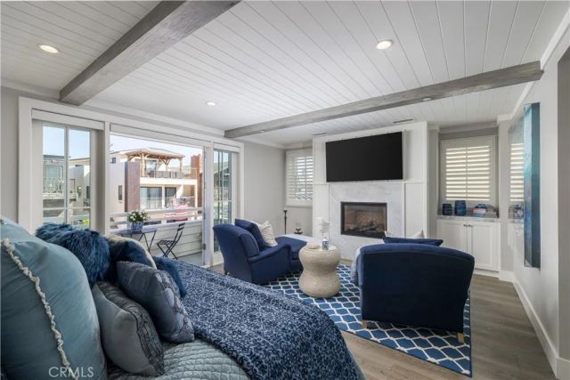 121 41st, Newport Beach, CA 92663
