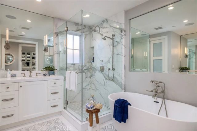 121 41st, Newport Beach, CA 92663