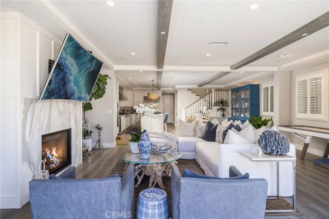 121 41st, Newport Beach, CA 92663