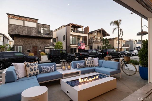 121 41st, Newport Beach, CA 92663