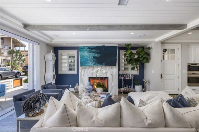 121 41st, Newport Beach, CA 92663