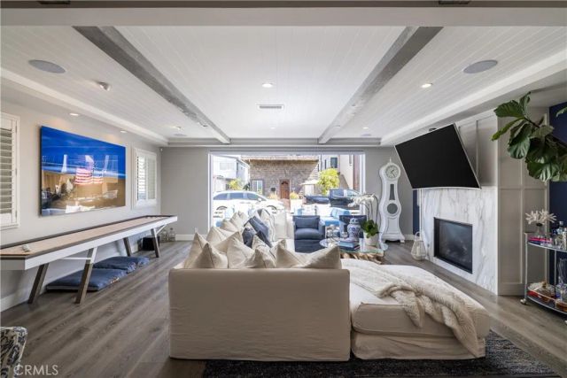 121 41st, Newport Beach, CA 92663