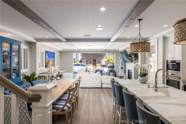 121 41st, Newport Beach, CA 92663