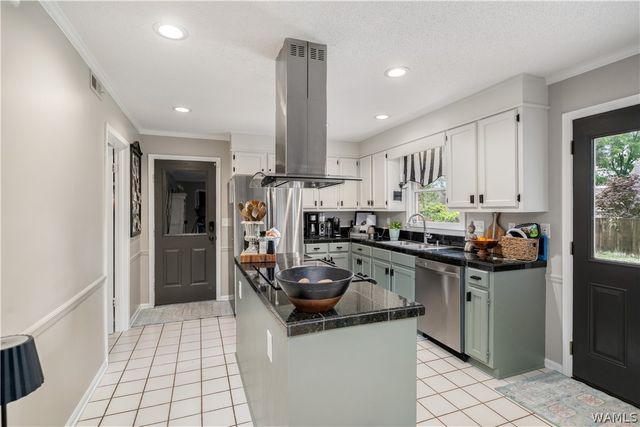 735 Fair Oaks, Tuscaloosa, AL 35406