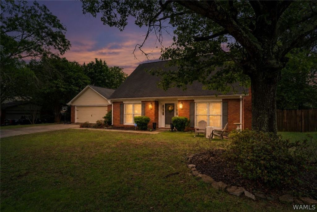 735 Fair Oaks, Tuscaloosa, AL 35406