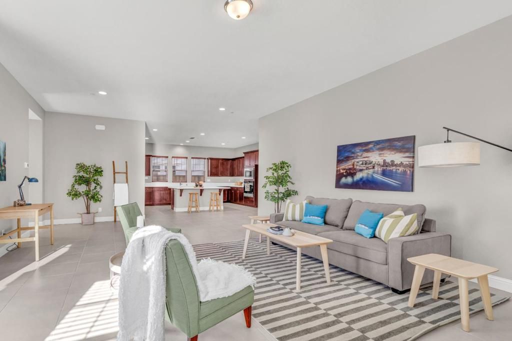 Image 11 of property listing at 482 Lassen Way, Marina, CA 93933