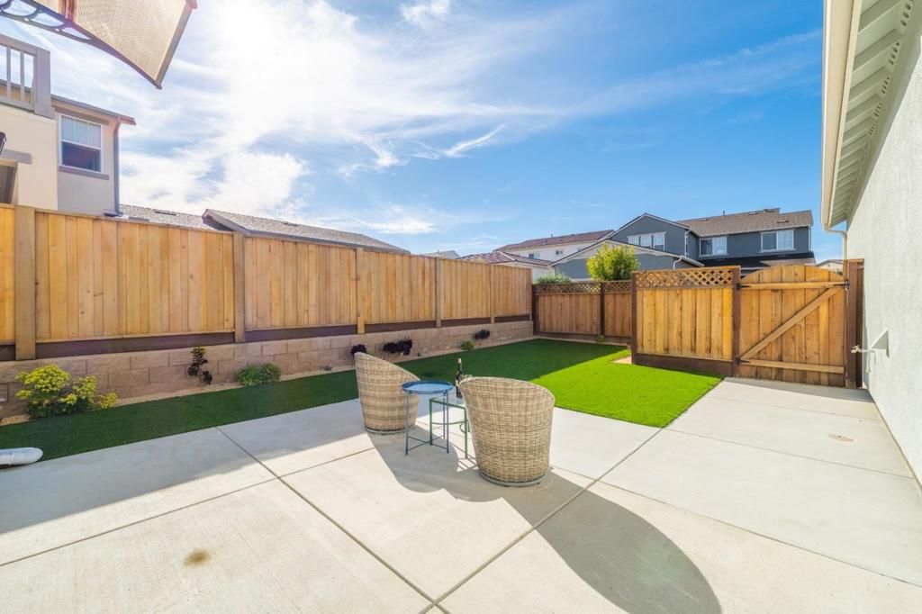 Image 35 of property listing at 482 Lassen Way, Marina, CA 93933