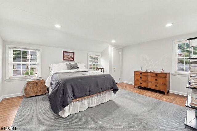 5 Mckinley Ave, West Caldwell Twp., NJ 07006