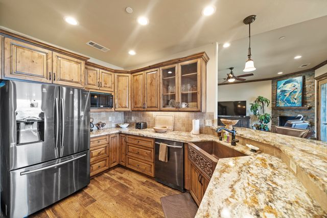 19056 Shoreline Drive, Cottonwood, CA 96022