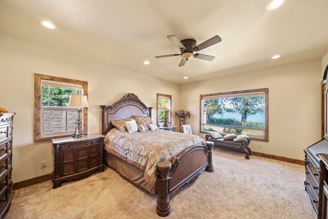 19056 Shoreline Drive, Cottonwood, CA 96022