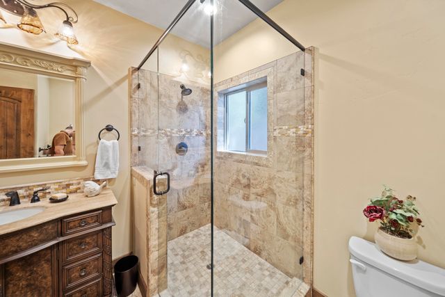 19056 Shoreline Drive, Cottonwood, CA 96022