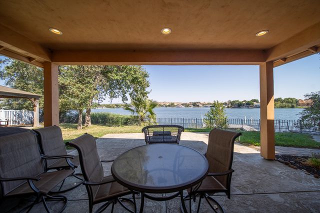 19056 Shoreline Drive, Cottonwood, CA 96022