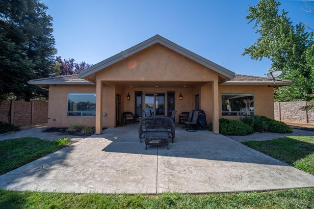 19056 Shoreline Drive, Cottonwood, CA 96022
