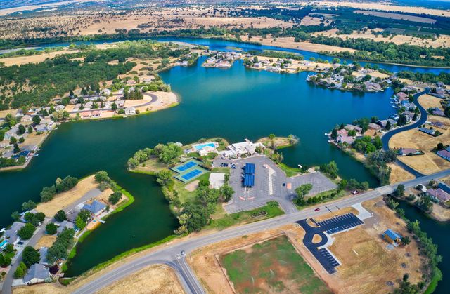 19056 Shoreline Drive, Cottonwood, CA 96022