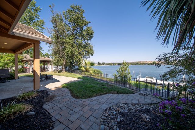 19056 Shoreline Drive, Cottonwood, CA 96022