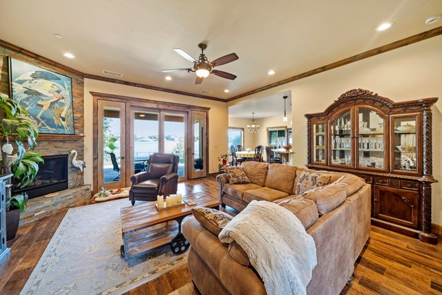 19056 Shoreline Drive, Cottonwood, CA 96022