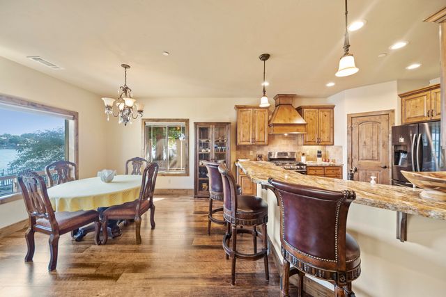 19056 Shoreline Drive, Cottonwood, CA 96022