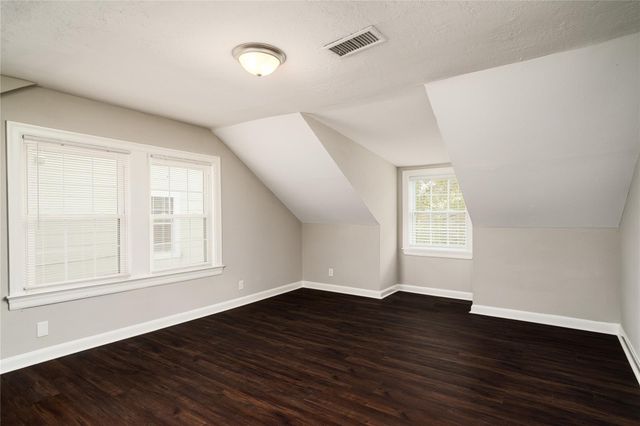 3711 Eagle Street, Houston, TX 77004