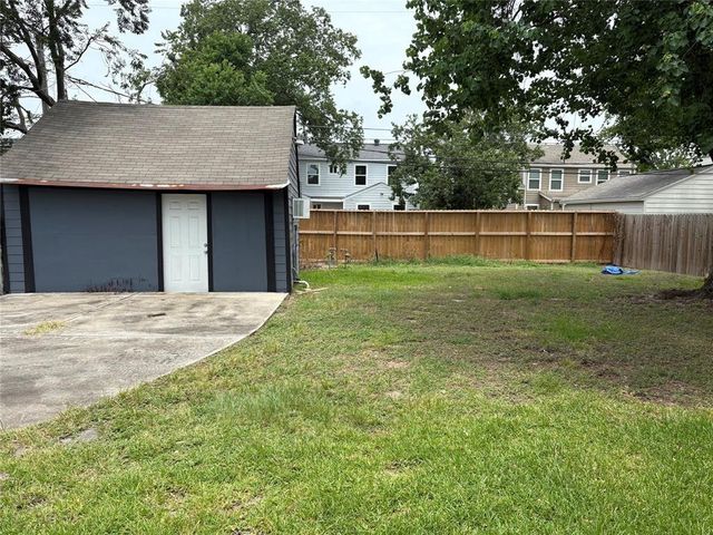 3711 Eagle Street, Houston, TX 77004