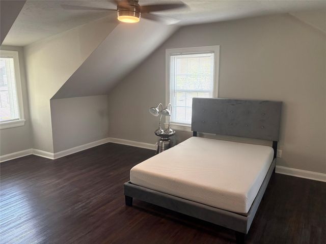 3711 Eagle Street, Houston, TX 77004