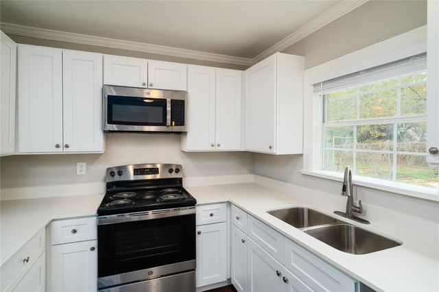 3711 Eagle Street, Houston, TX 77004