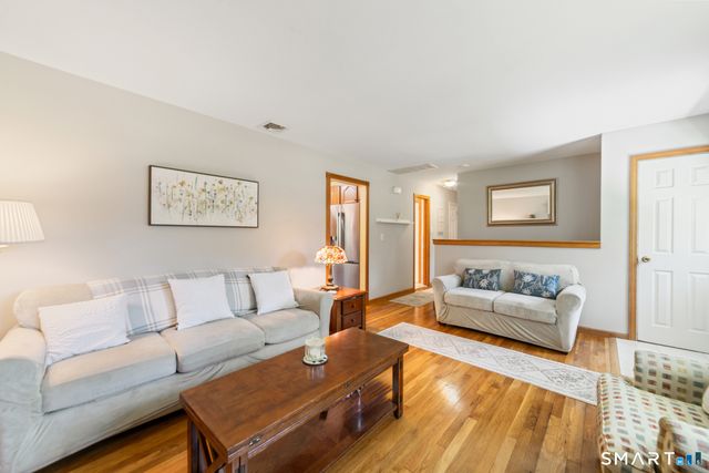 47 Colony Road, Seymour, CT 06483