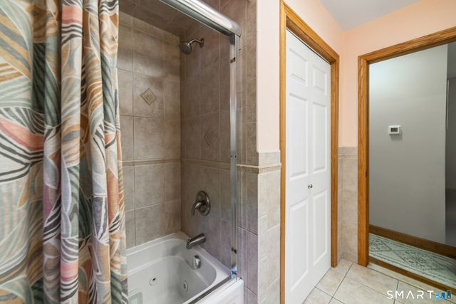 47 Colony Road, Seymour, CT 06483