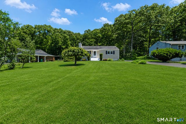 47 Colony Road, Seymour, CT 06483