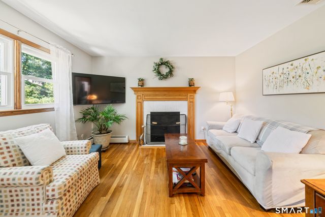 47 Colony Road, Seymour, CT 06483