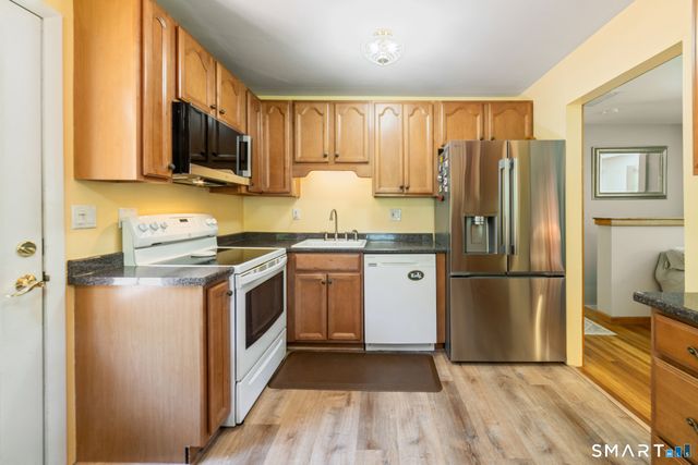 47 Colony Road, Seymour, CT 06483