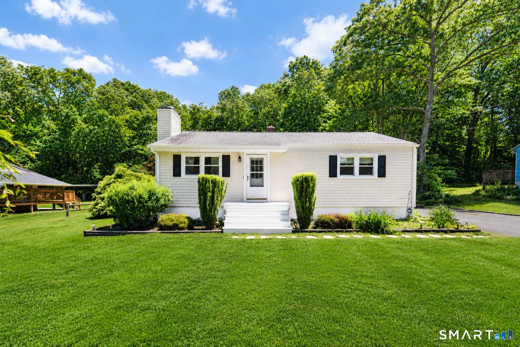 47 Colony Road, Seymour, CT 06483