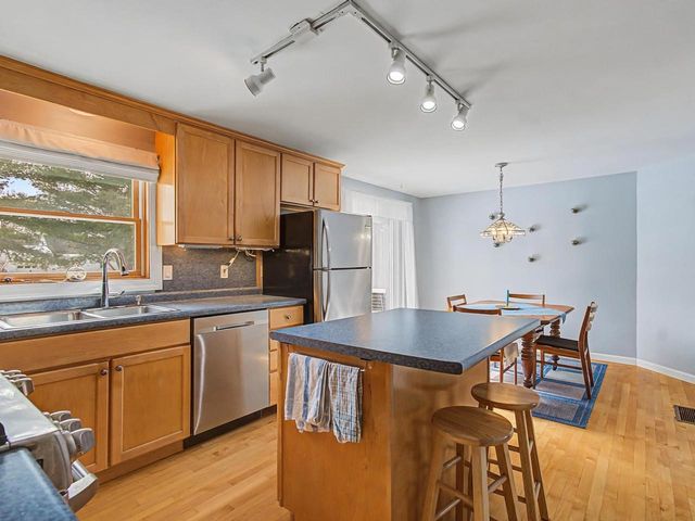 63 Fairmont Place, Burlington, VT 05408