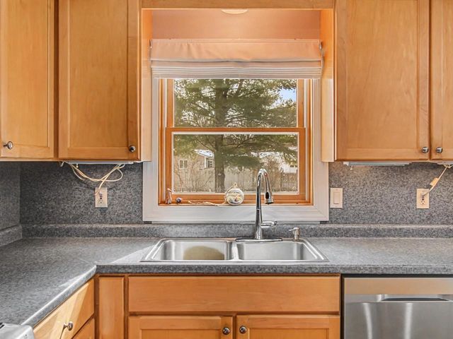 63 Fairmont Place, Burlington, VT 05408