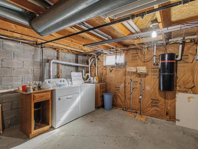 63 Fairmont Place, Burlington, VT 05408