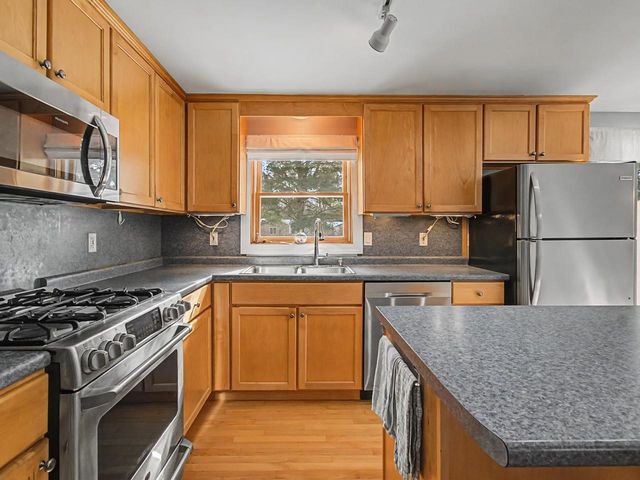 63 Fairmont Place, Burlington, VT 05408