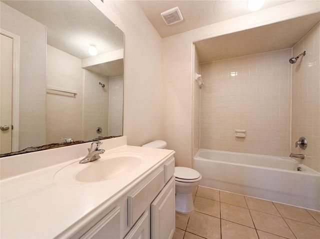7711 Chadbourne Trace Court, Richmond, TX 77407