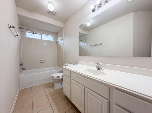 7711 Chadbourne Trace Court, Richmond, TX 77407