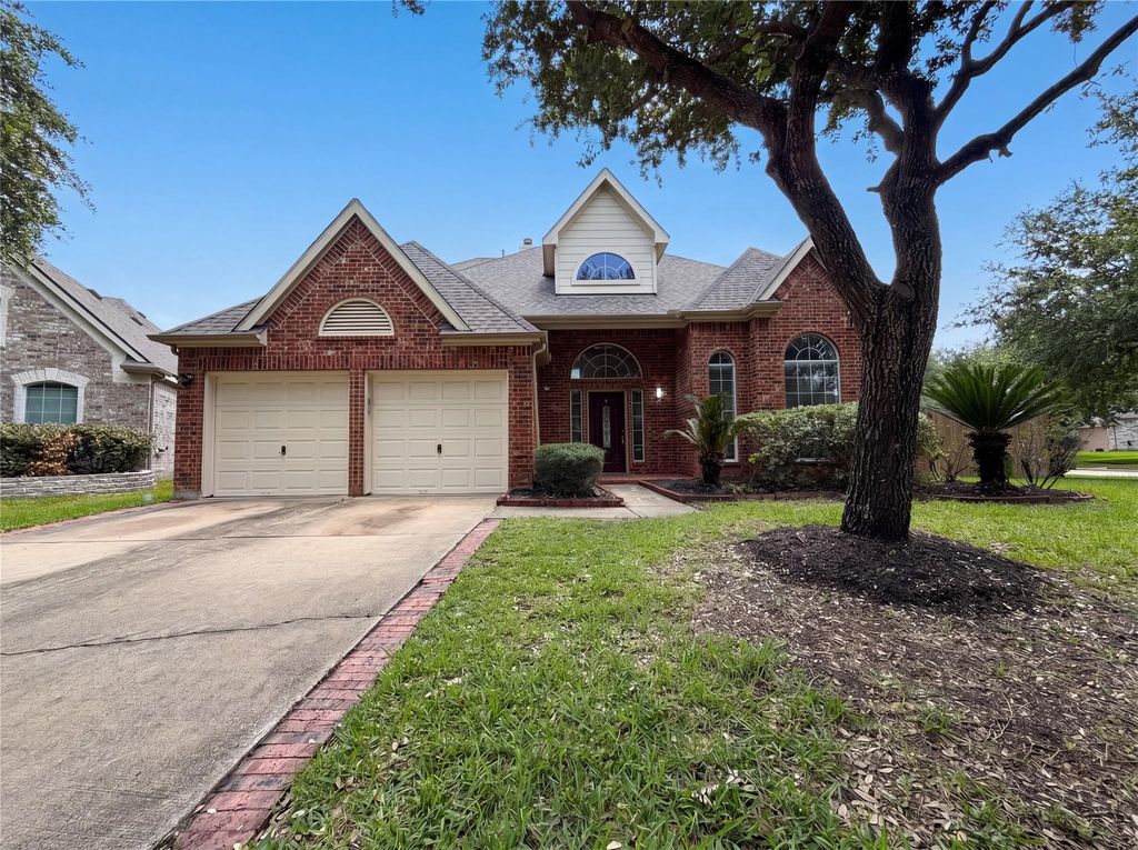 7711 Chadbourne Trace Court, Richmond, TX 77407