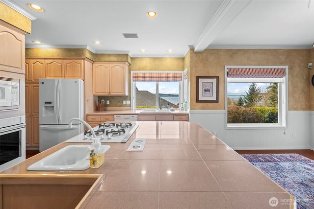 2839 Chambers Bay Drive, Steilacoom, WA 98388