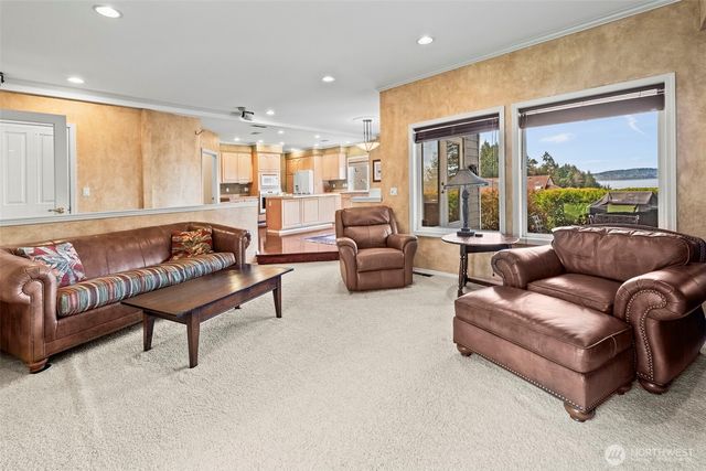 2839 Chambers Bay Drive, Steilacoom, WA 98388