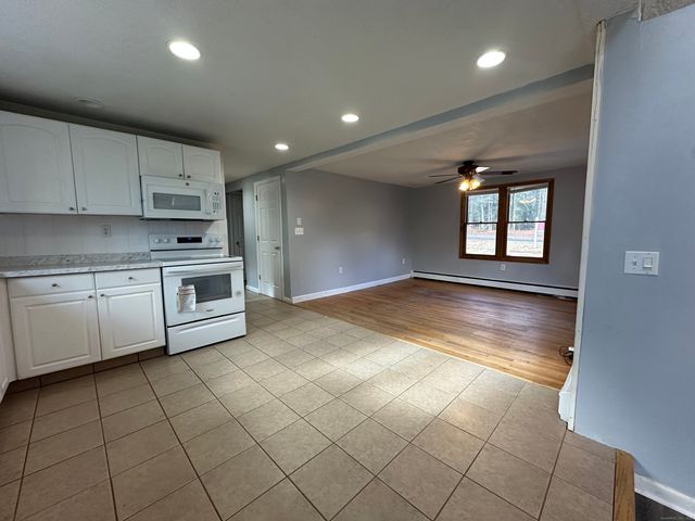 87 Scoville Road, Avon, CT 06001