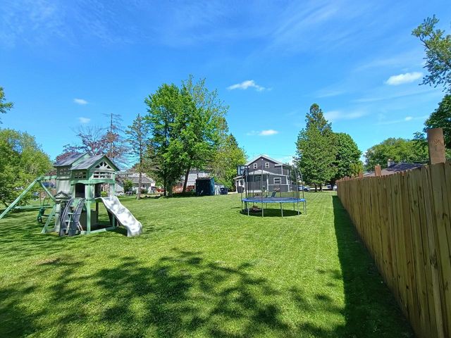 16 N Adams STREET, Elkhorn, WI 53121